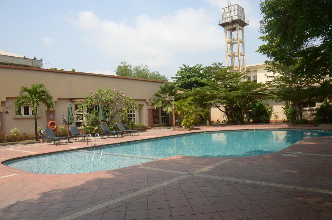 Oakwood Park Hotel Лекки Экстерьер фото