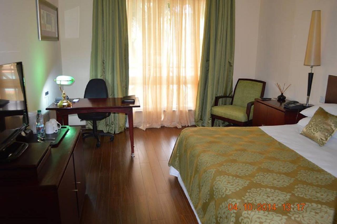 Oakwood Park Hotel Лекки Экстерьер фото